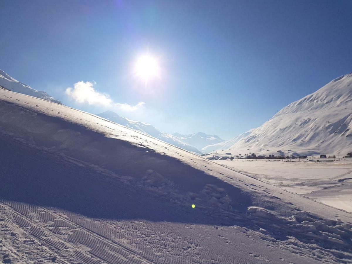 4P Apartment Andermatt Buitenkant foto